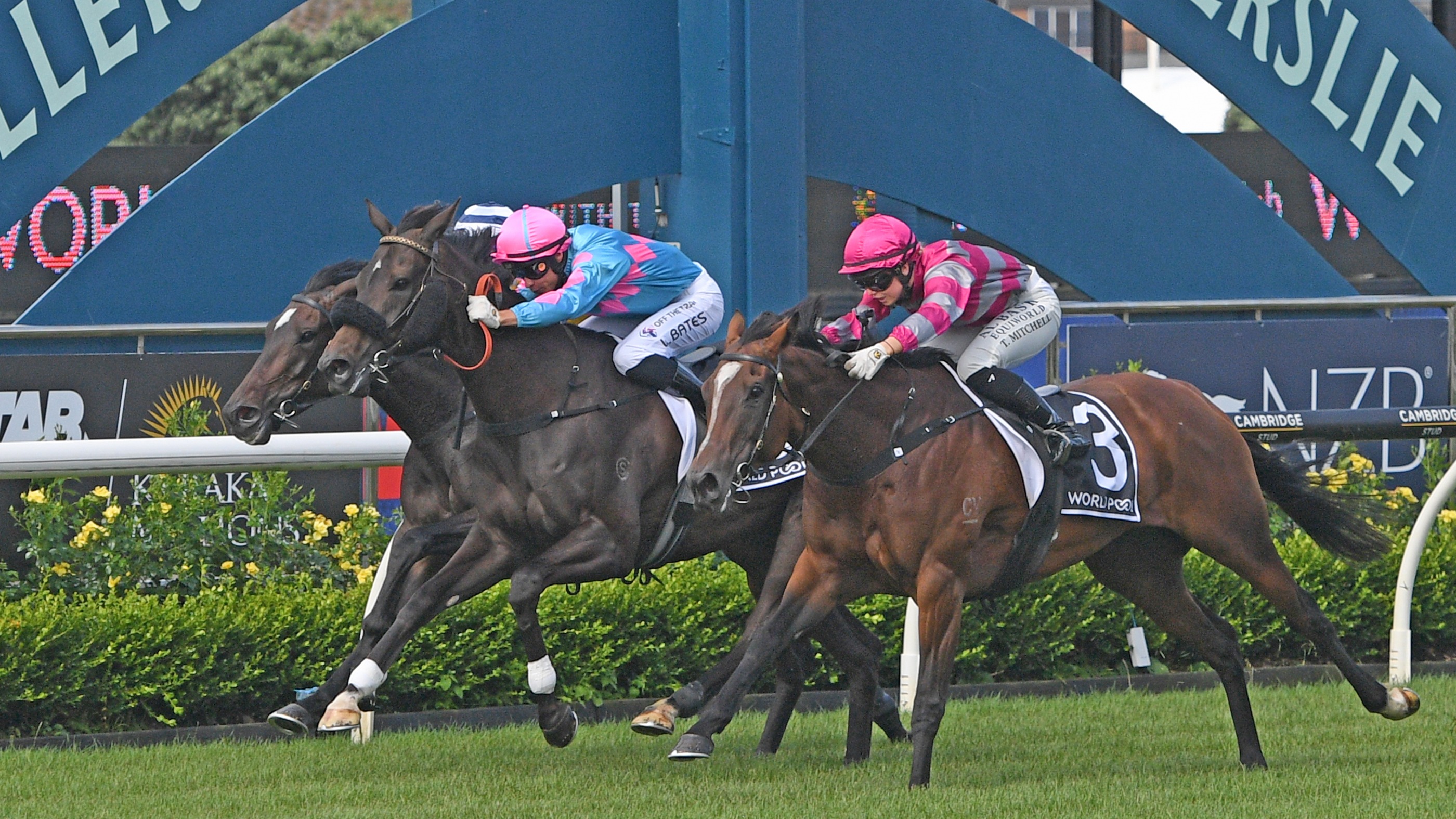 Imprevu seeking to shed bridesmaid tag