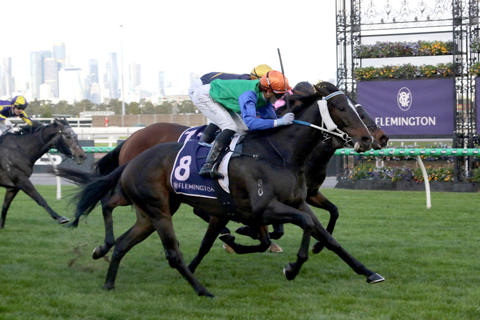 Roadcone navigates alternate path to Flemington win