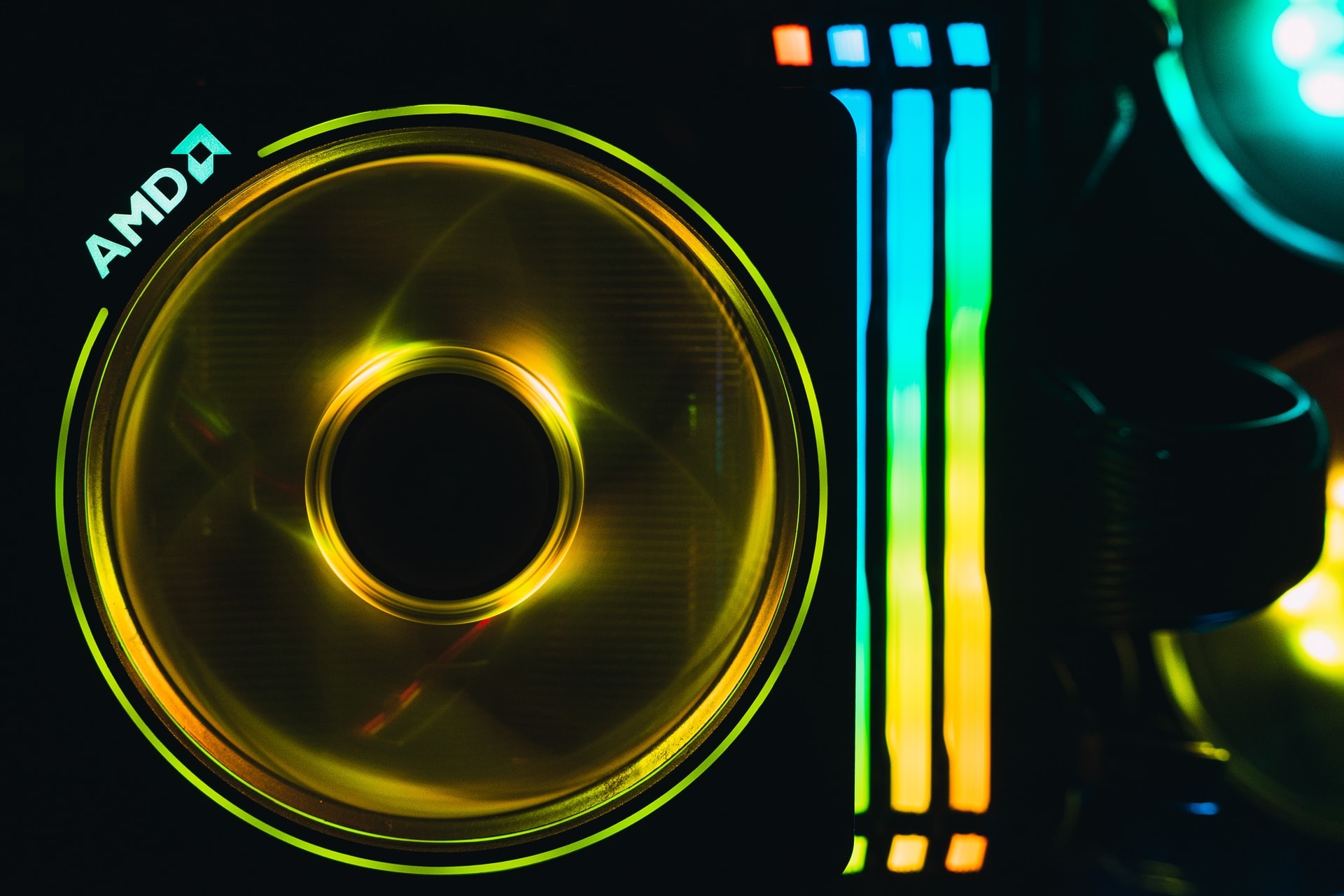 Transport Podzespołów Komputerowych | Omida VLS