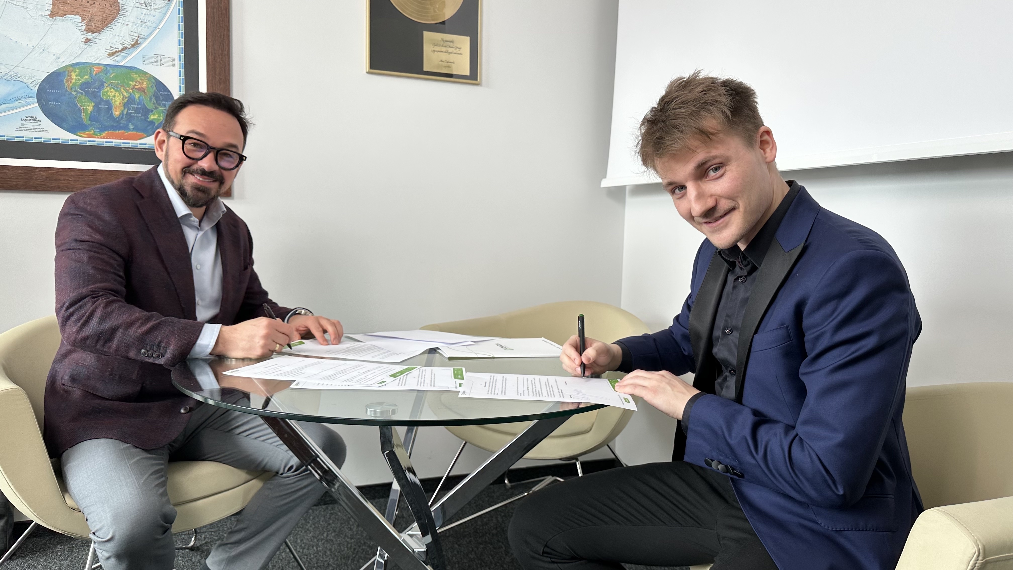 Grzegorz Lasota | Omida VLS