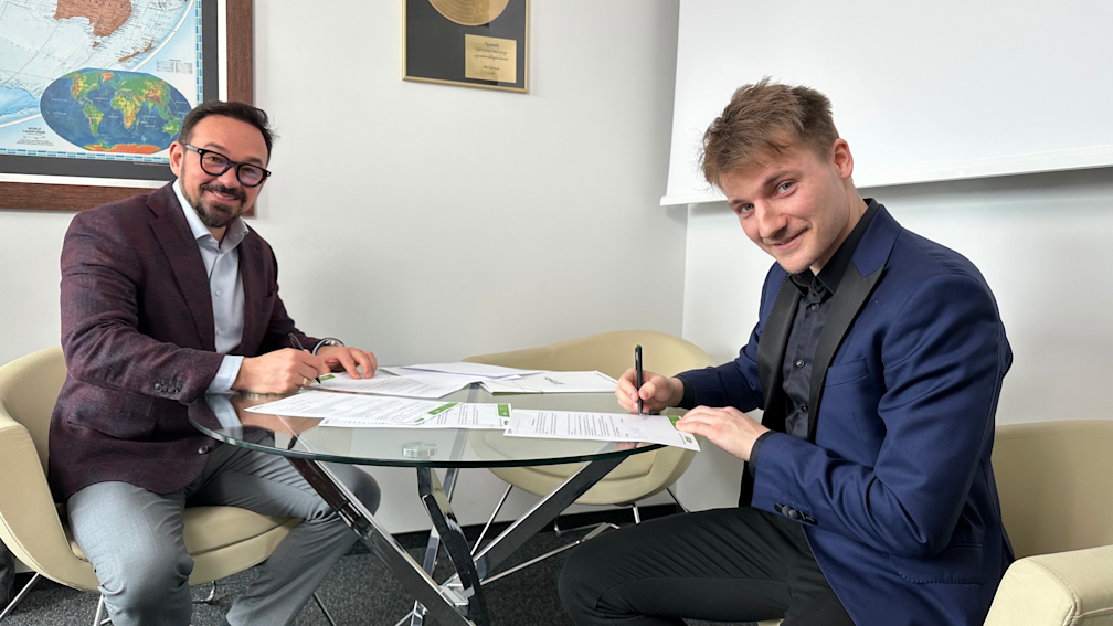 Grzegorz Lasota | Omida VLS