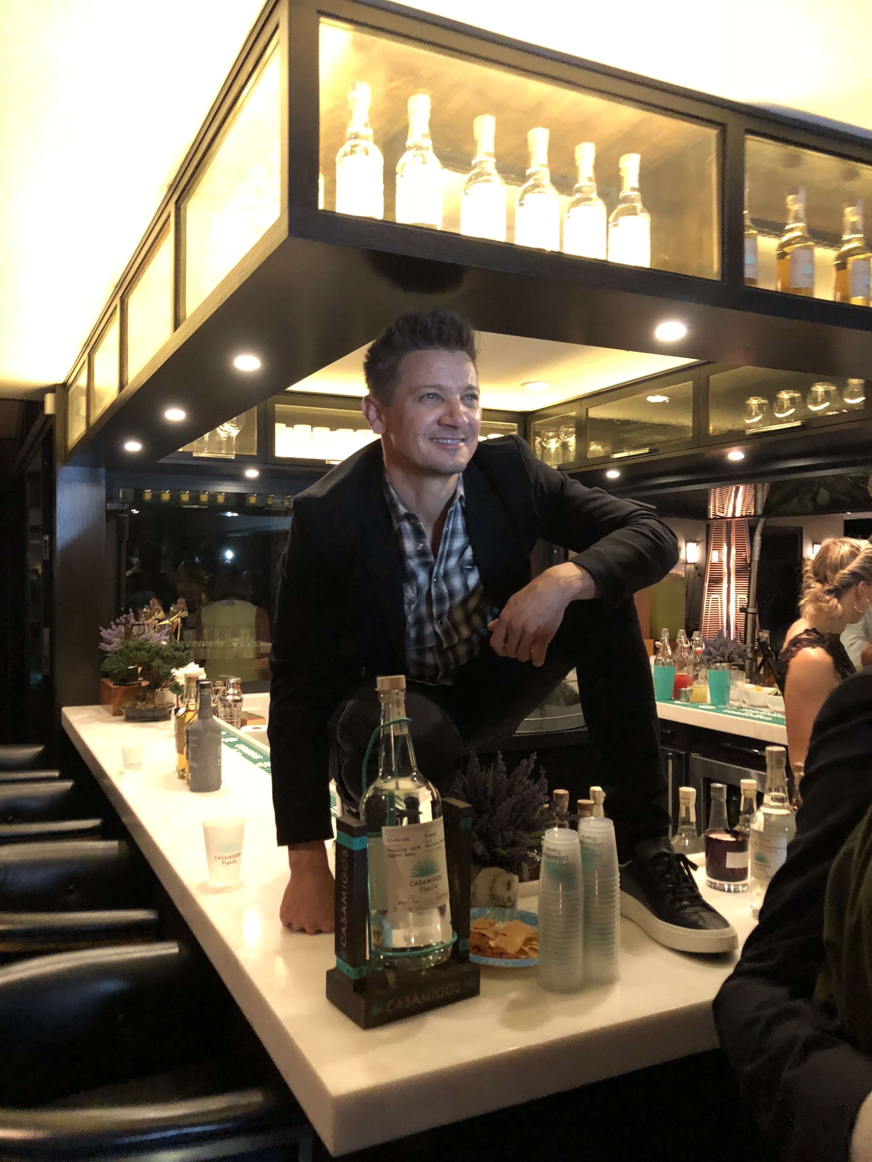 Jeremy Renner Tag Dinner Hero