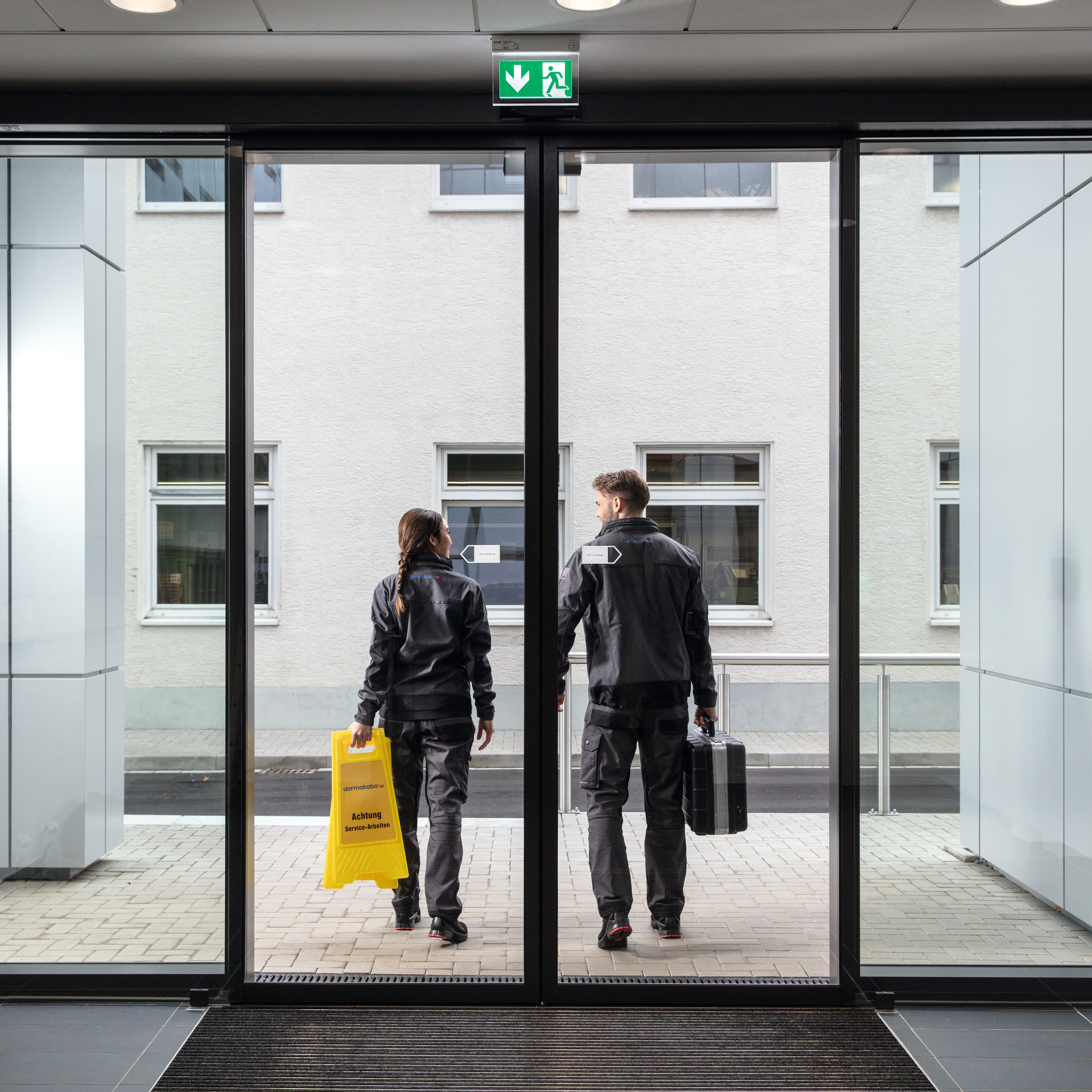 IM SERVICE 141606 web-jpeg