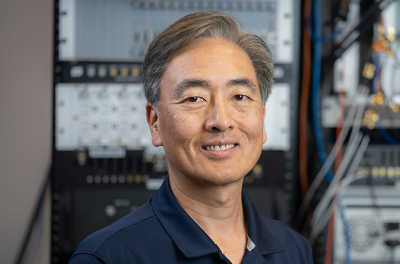 headshot of Jungsang Kim (board)