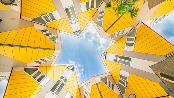 7 Tips on Capturing Unique Stock Images of Landmarks and Buildings