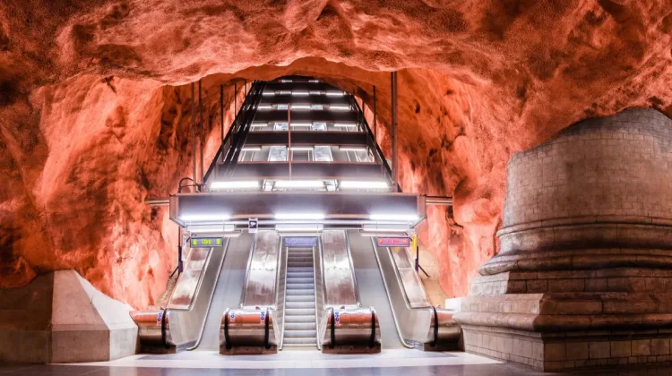 Amazing Subway Stations from Around the World (The Underground Scene)