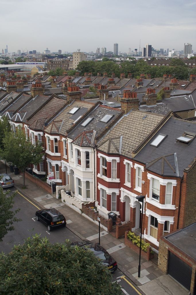 Energy Efficiency vs Damp: Why EPC Upgrades Are Causing Moisture Problems in London Rentals