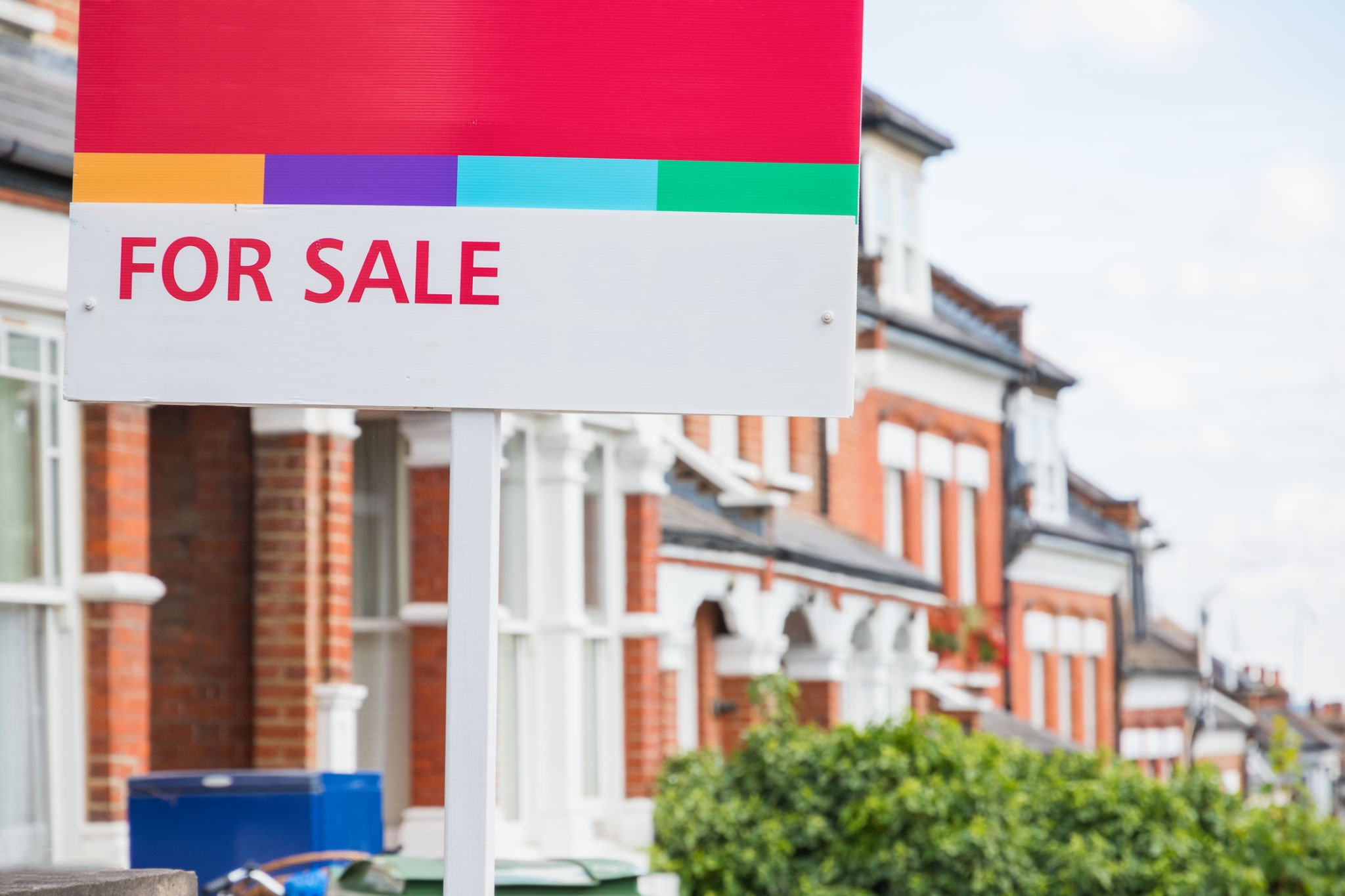 Can You Sell a House with Damp in London? | What Sellers Must Know
