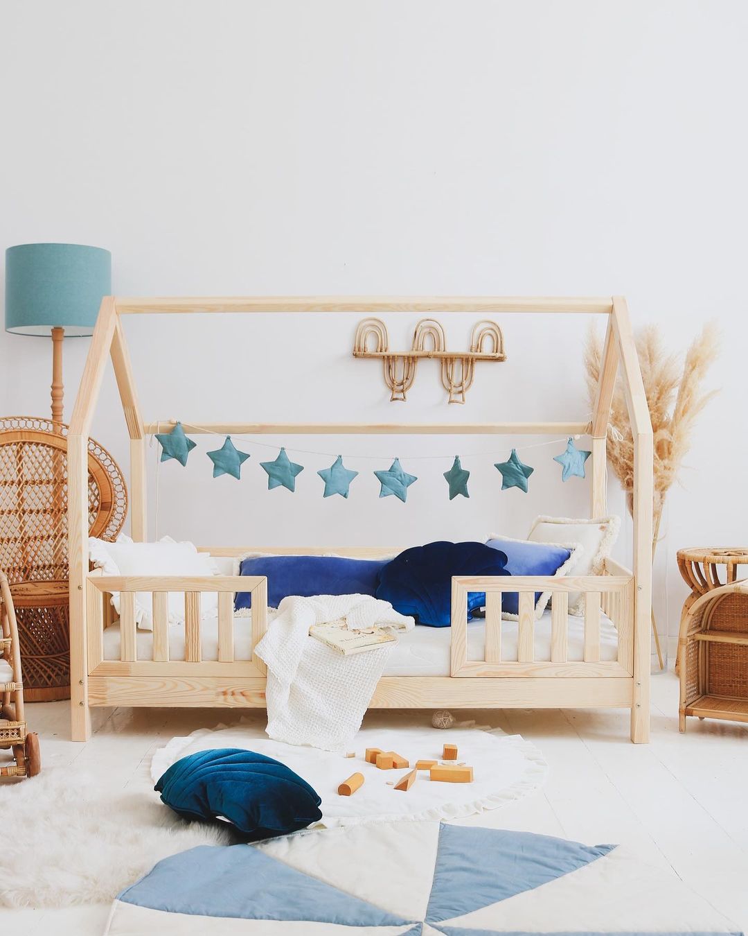 petit-puk-wooden-beds-spring-season-shopify-ecommerce