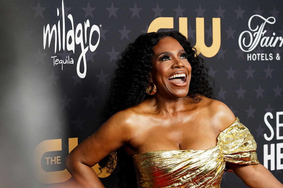 Sheryl Rudolph Sheryl Lee Ralph Delivers Inspirational Commencement Speech For Rutgers ...