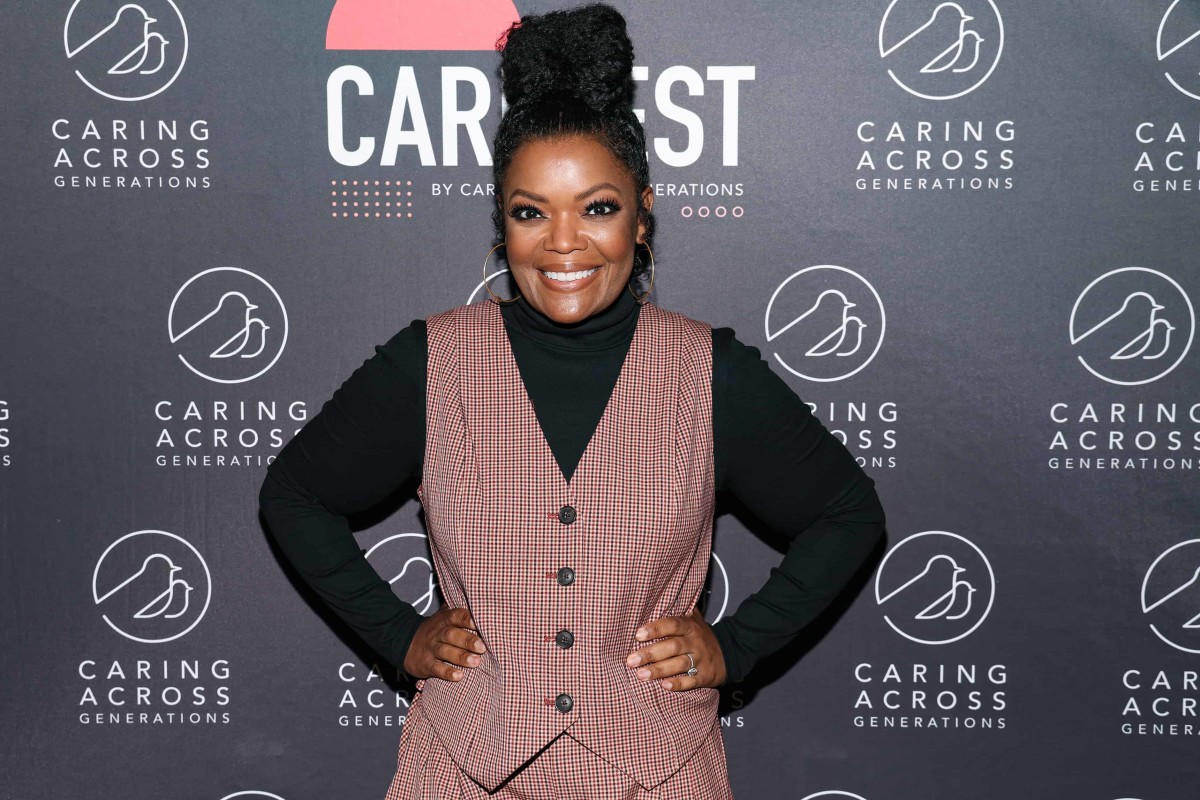 Yvette Nicole Brown Gets Engaged to Actor Anthony Davis