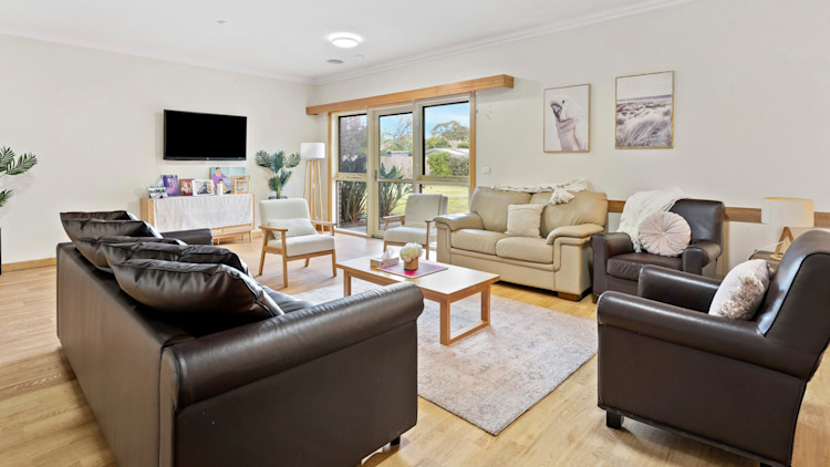 Spacious loungeroom with hard floors