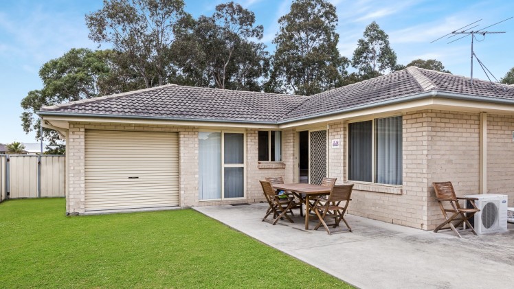 Metford house backyard and patio