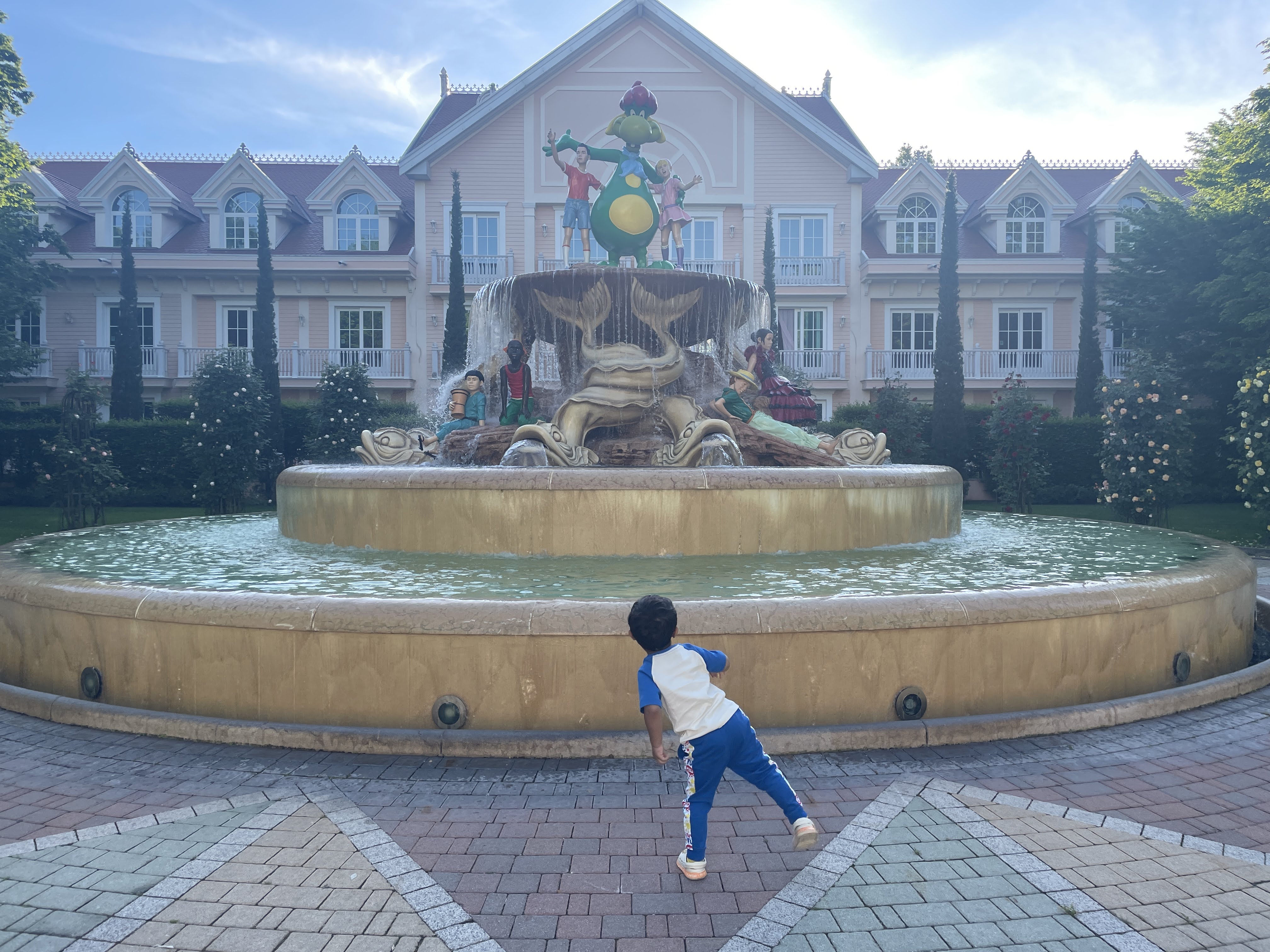 Where do I sign up to get inside the fountain with those kids?