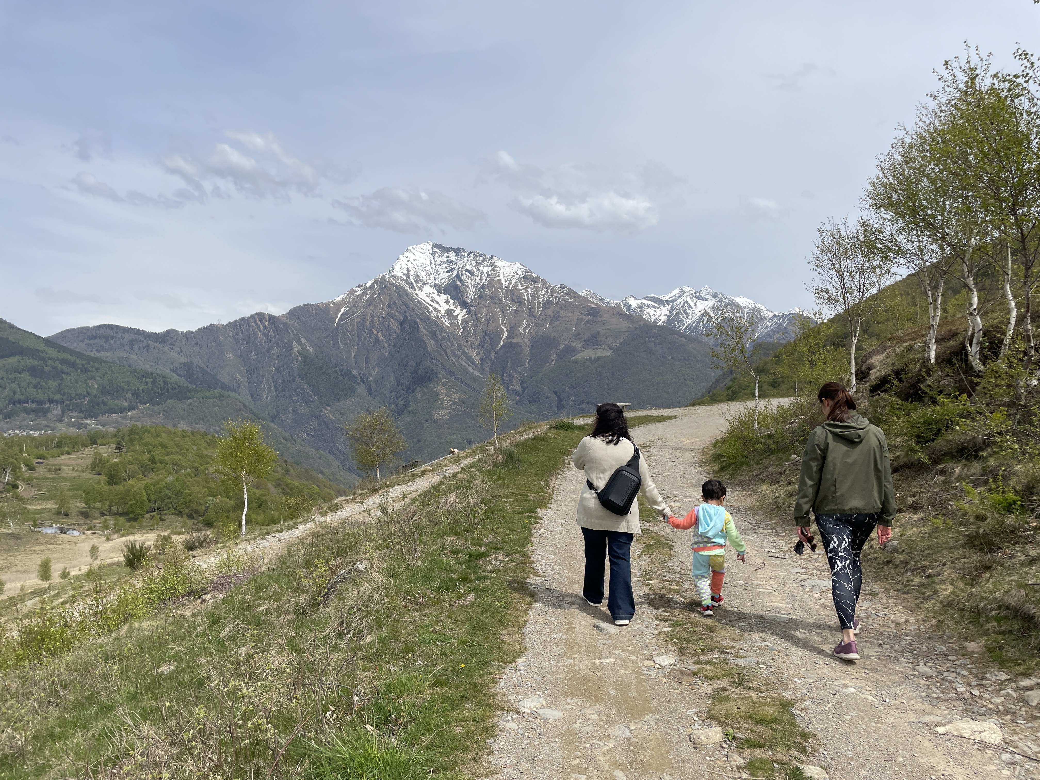 Italian Alps, Swiss Alps...they all have snow, they are all far...and here we are...