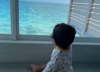 A week in the blue - Maldives with a Toddler