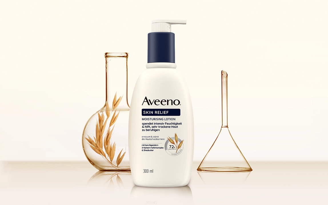 Aveeno® Skin Relief Hydratační tělové mléko s ovsem. Poskytuje intenzivní hydrataci a pomáhá zklidnit velmi suchou pokožku