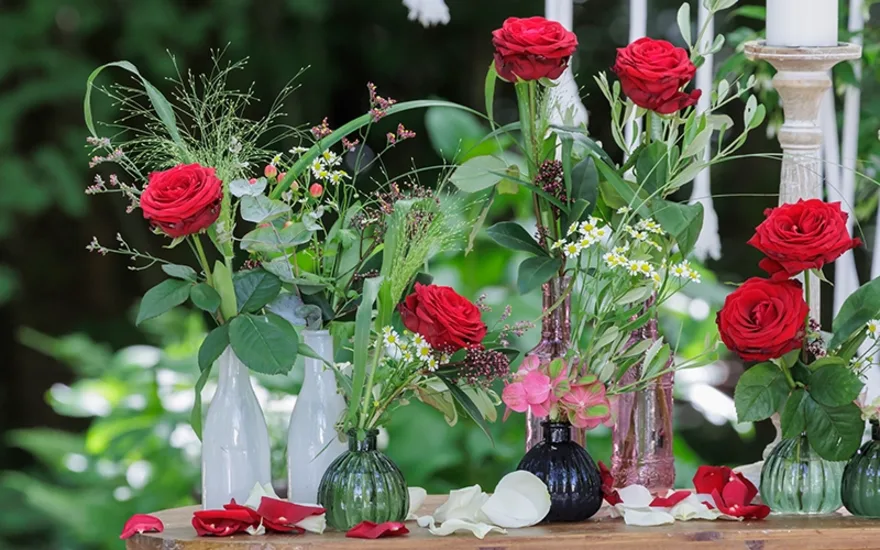 Red roses wedding flowers