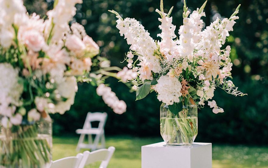 Fleurs de mariage en couleur nude