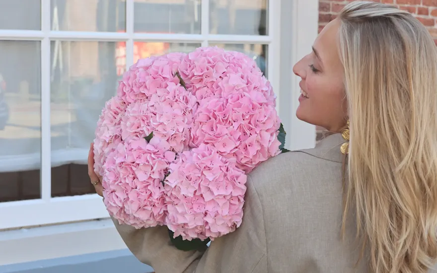 Lyserød hortensiabuket