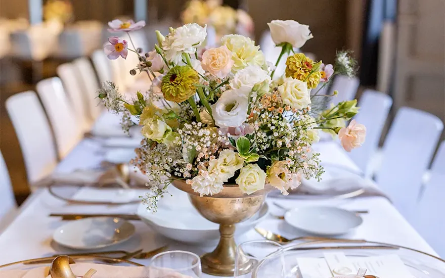 Van der Plas - wedding flowers lisianthus