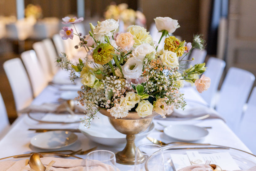 Van der Plas - wedding flowers lisianthus