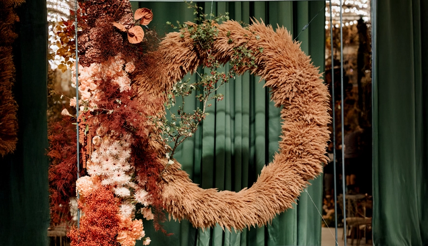 Spiced Elegance wedding theme flowers