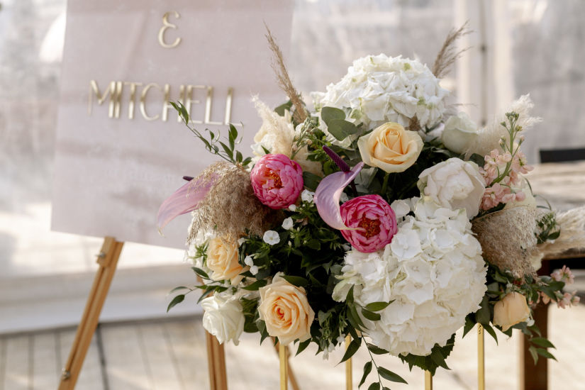 Van der Plas - wedding flowers peonies