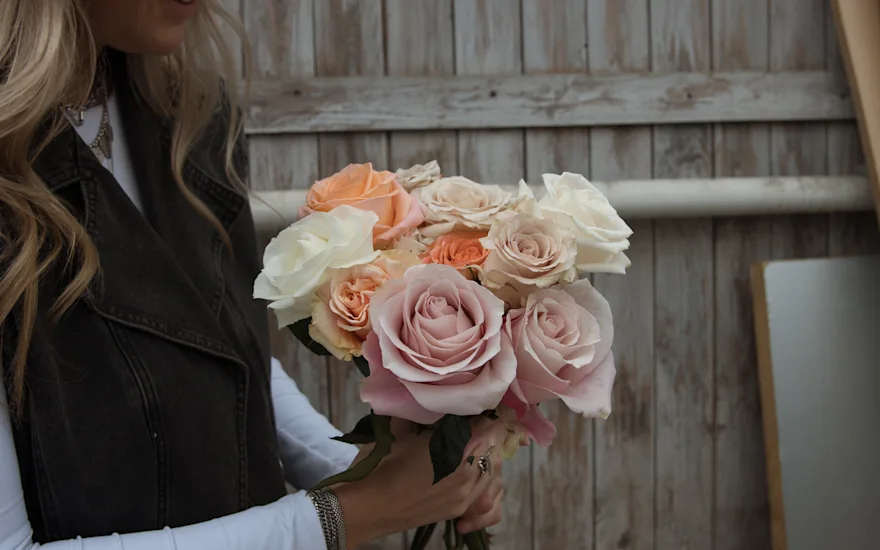 Van der Plas- Weddingflowers - Ecuador roses