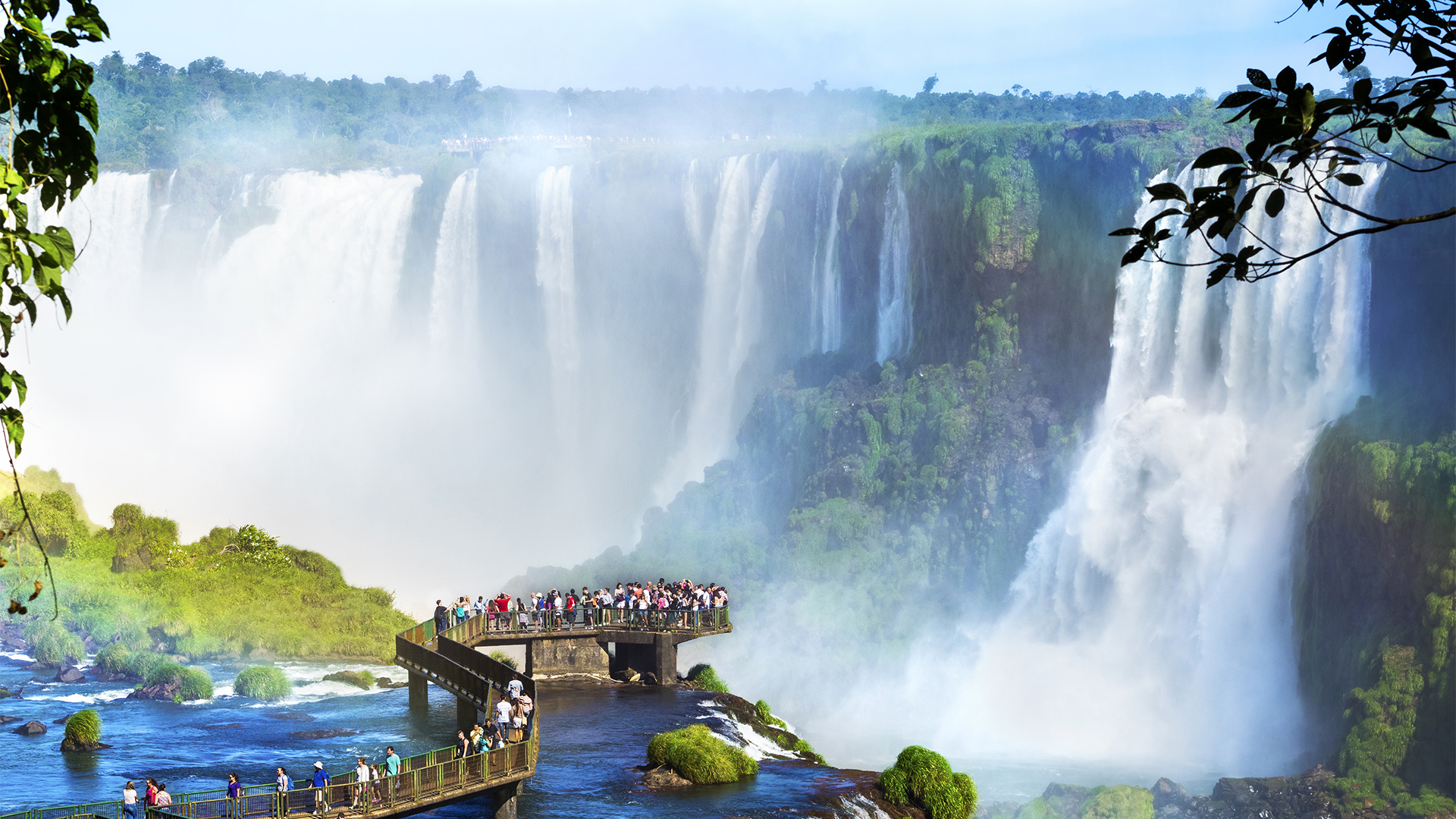 Iguazu-Falls-brazil-waterfalls-swiper-hero-gallery