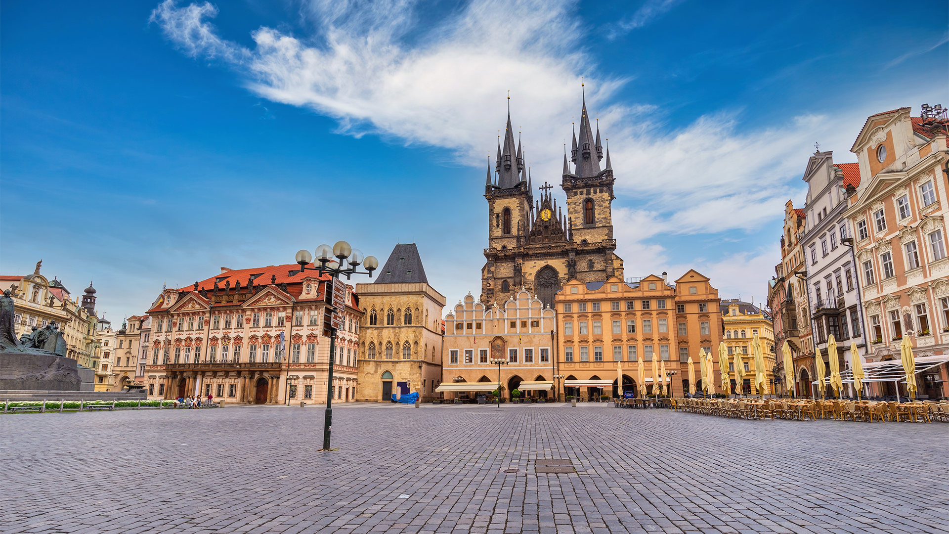 Prague-in-Czech-Republic-swiper-hero-gallery