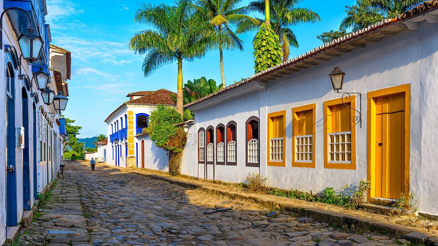 paraty-street-brazil-swiper-hero-gallery