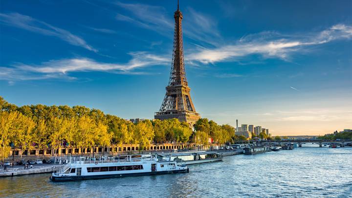 Paris-eiffel-tower-in-paris-from-river-swiper-hero-gallery