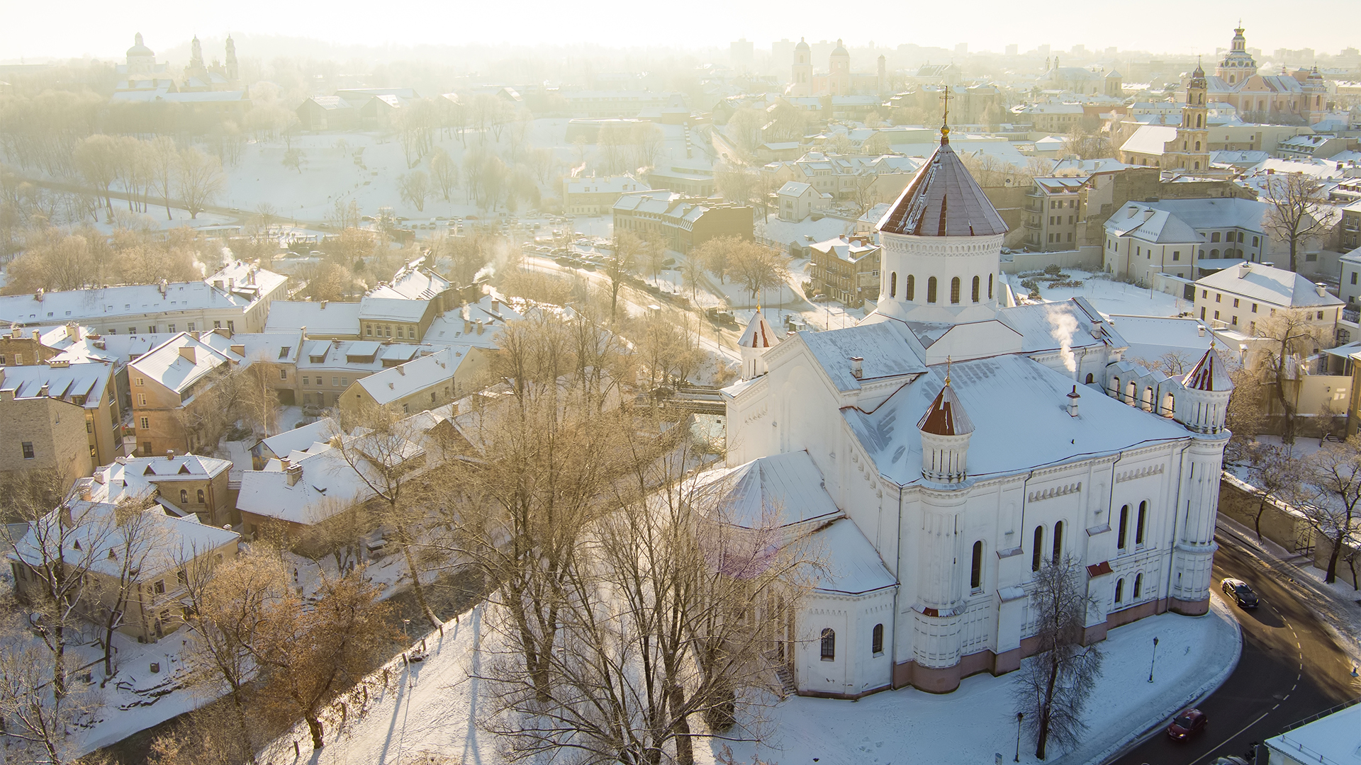 Vilnius-Cathedral-Lithuania-in-winter