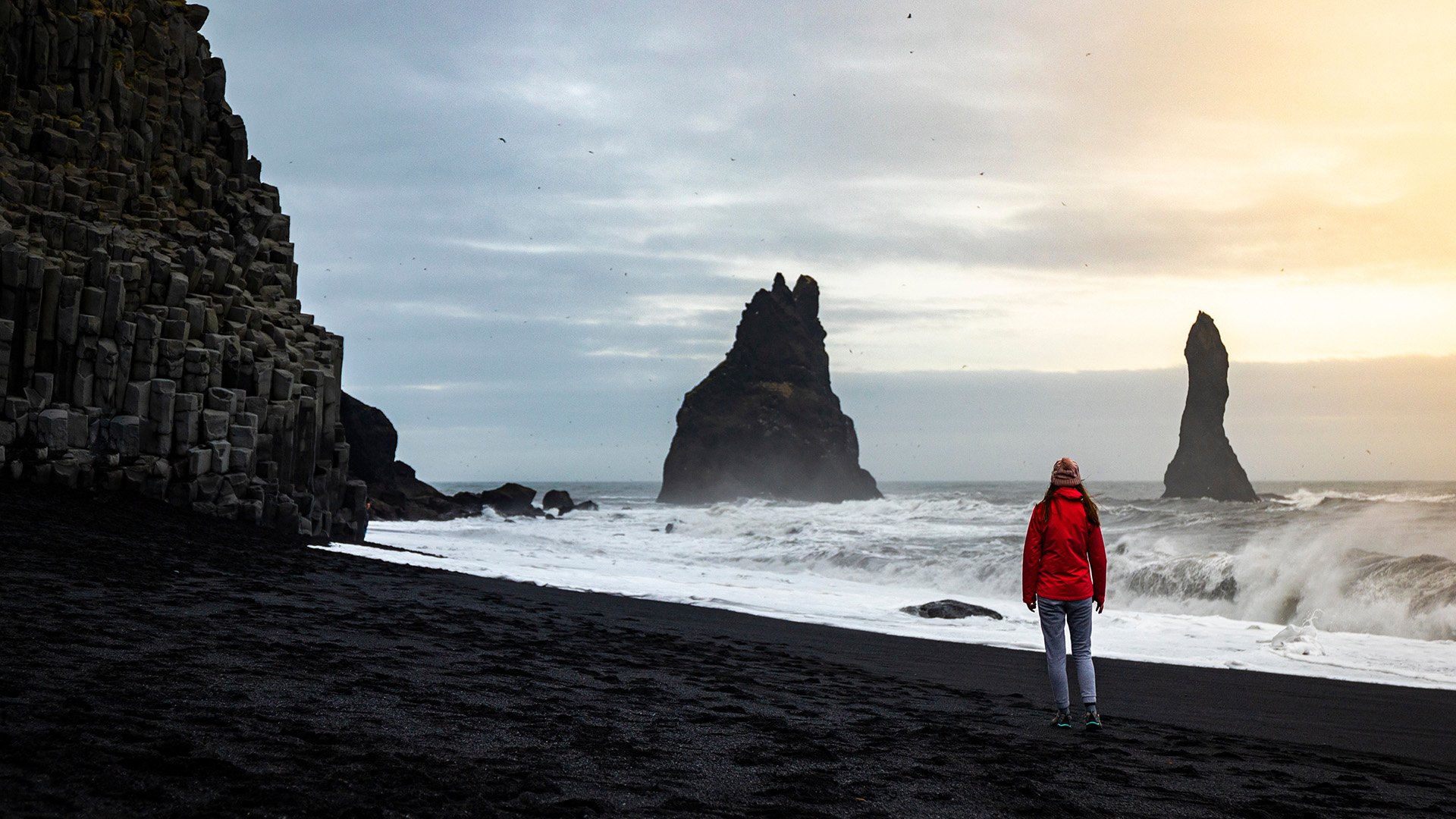 reynisfjara-beach-girl