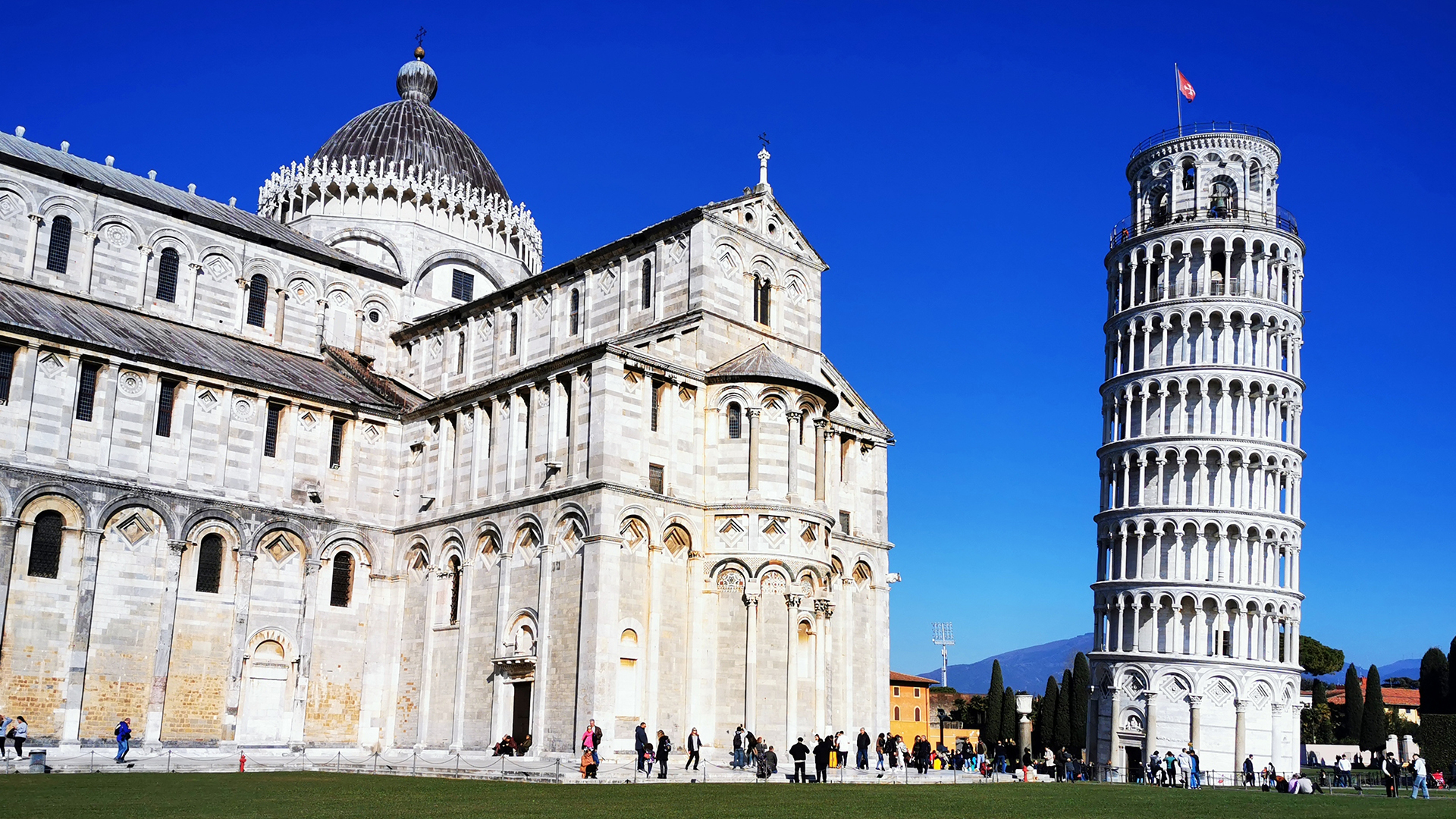 Leaning-Tower-of-Pisa-Italy