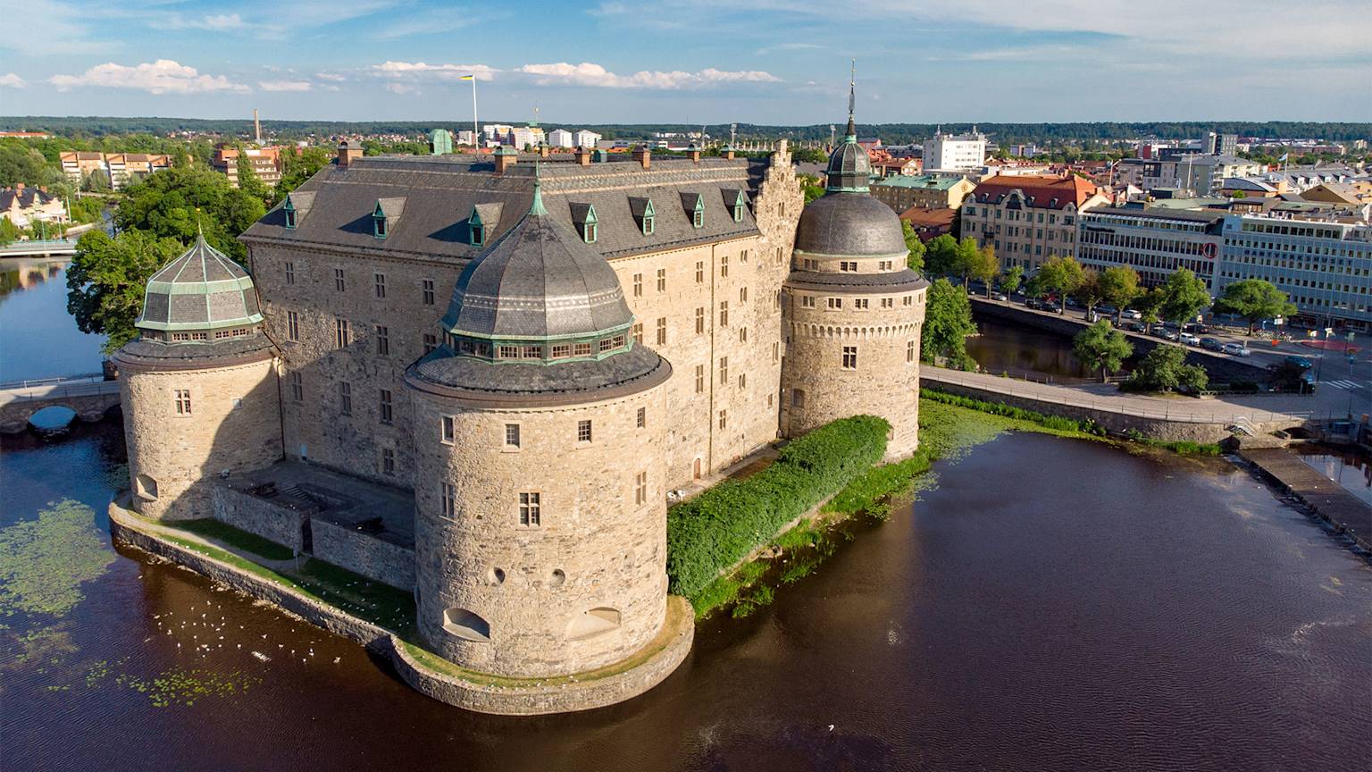 Orebro-sweden-city-swiper-hero-gallery
