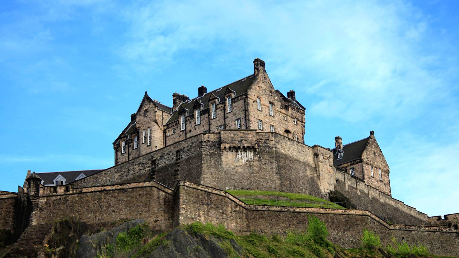 scotland-country-listing-page-edinburgh-castle