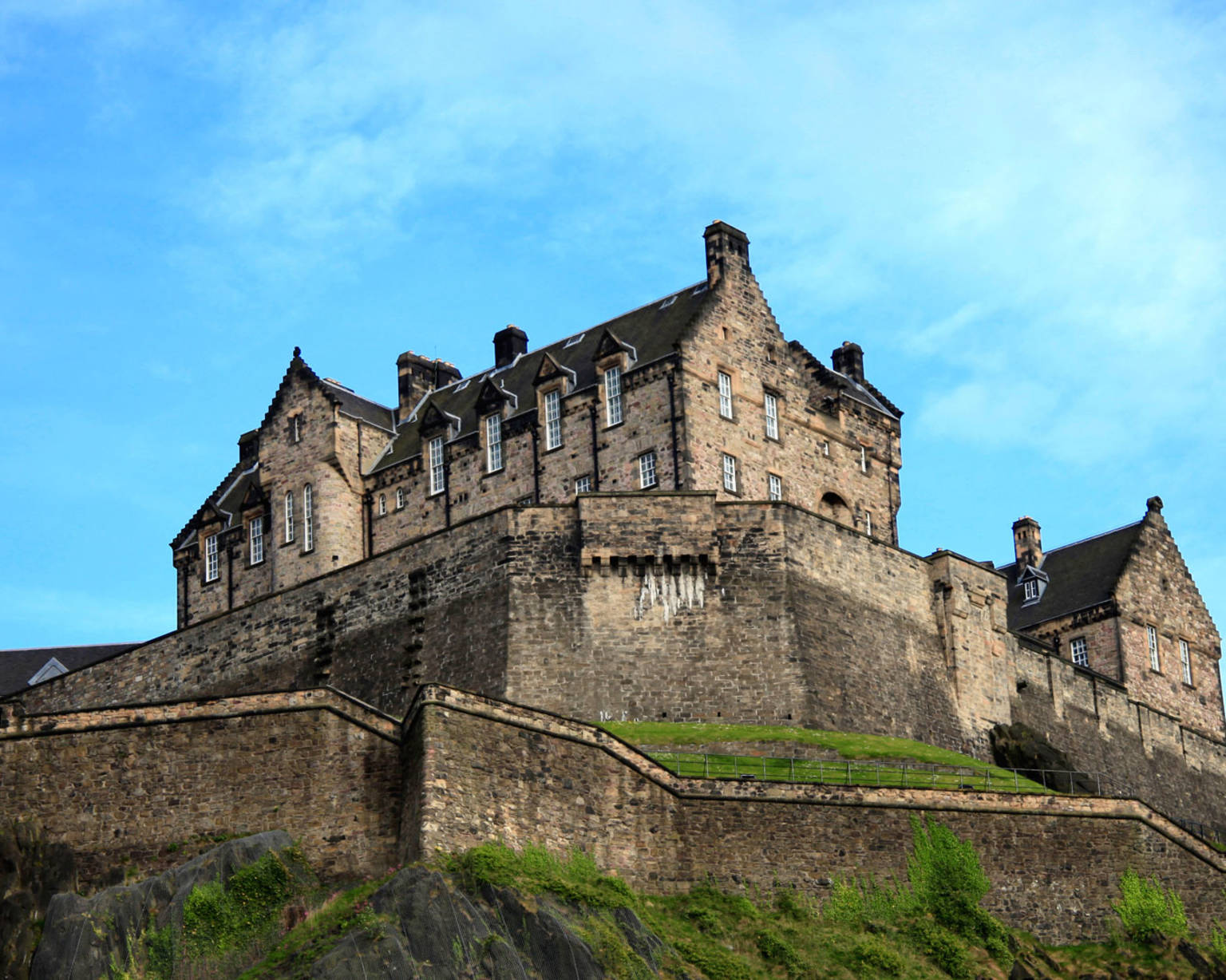 scotland-country-listing-page-edinburgh-castle