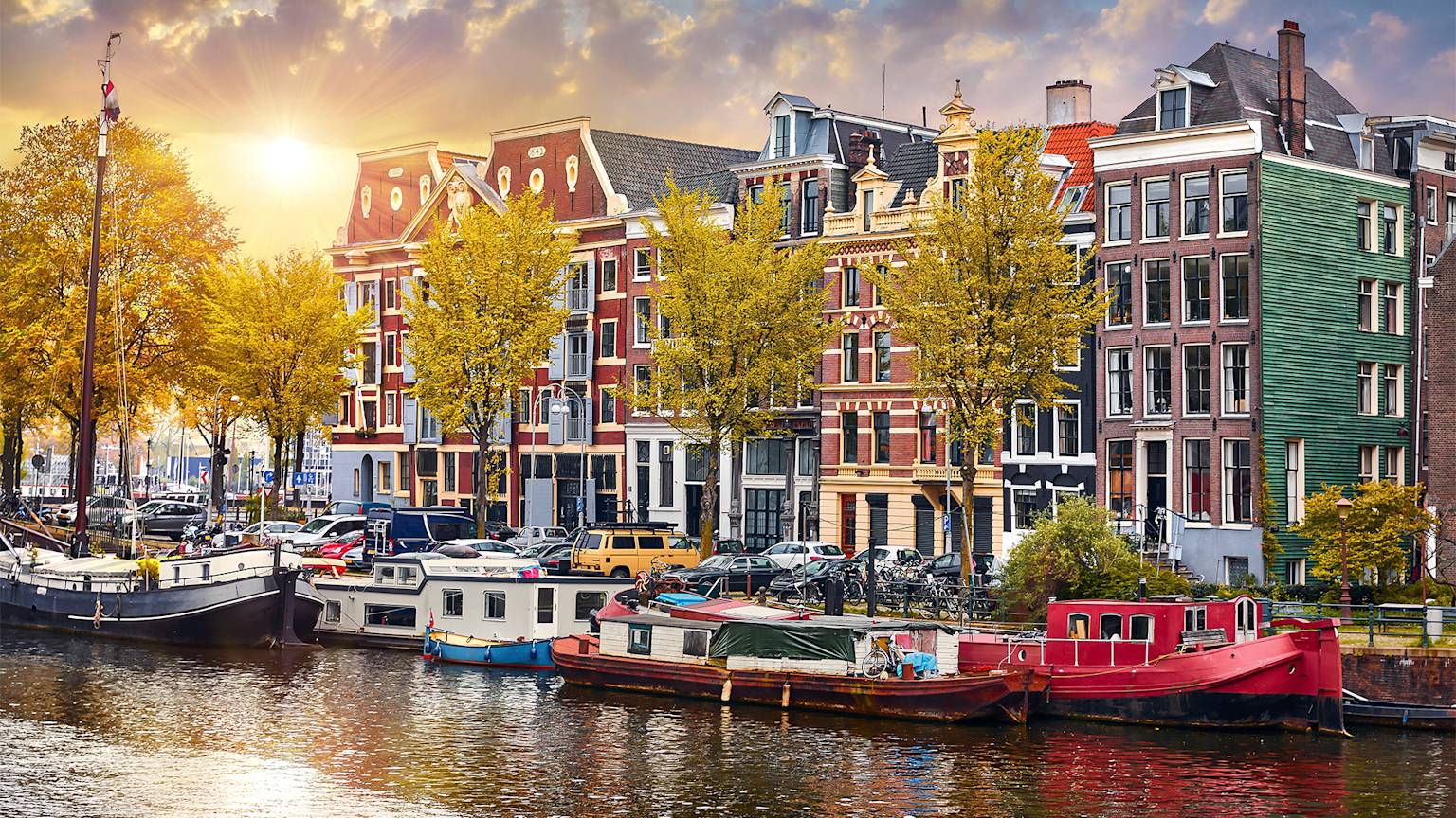 amsterdam-netherlands-canal-dancing-houses-boats