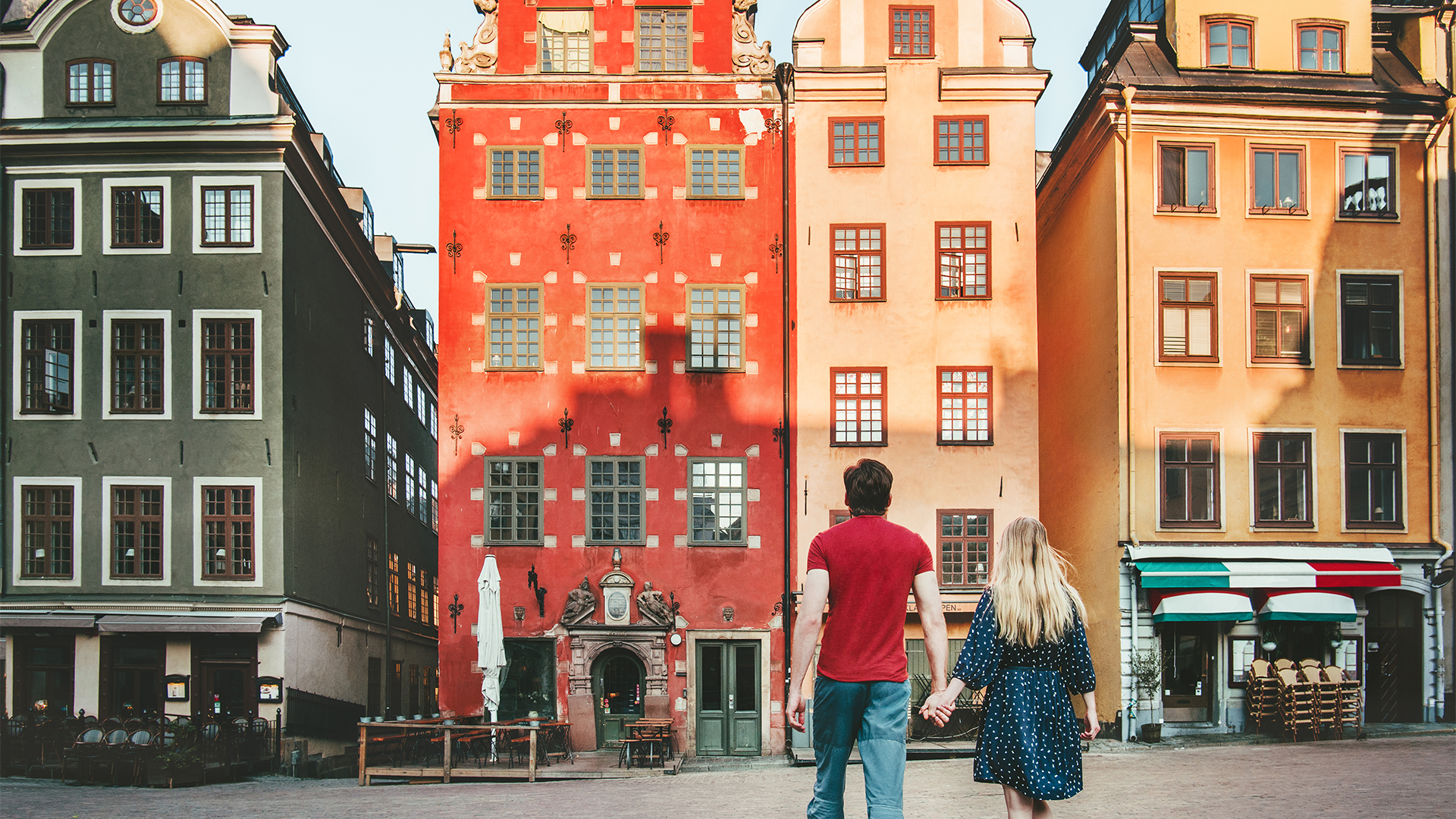 Stockholm-couple-swiper-hero-gallery