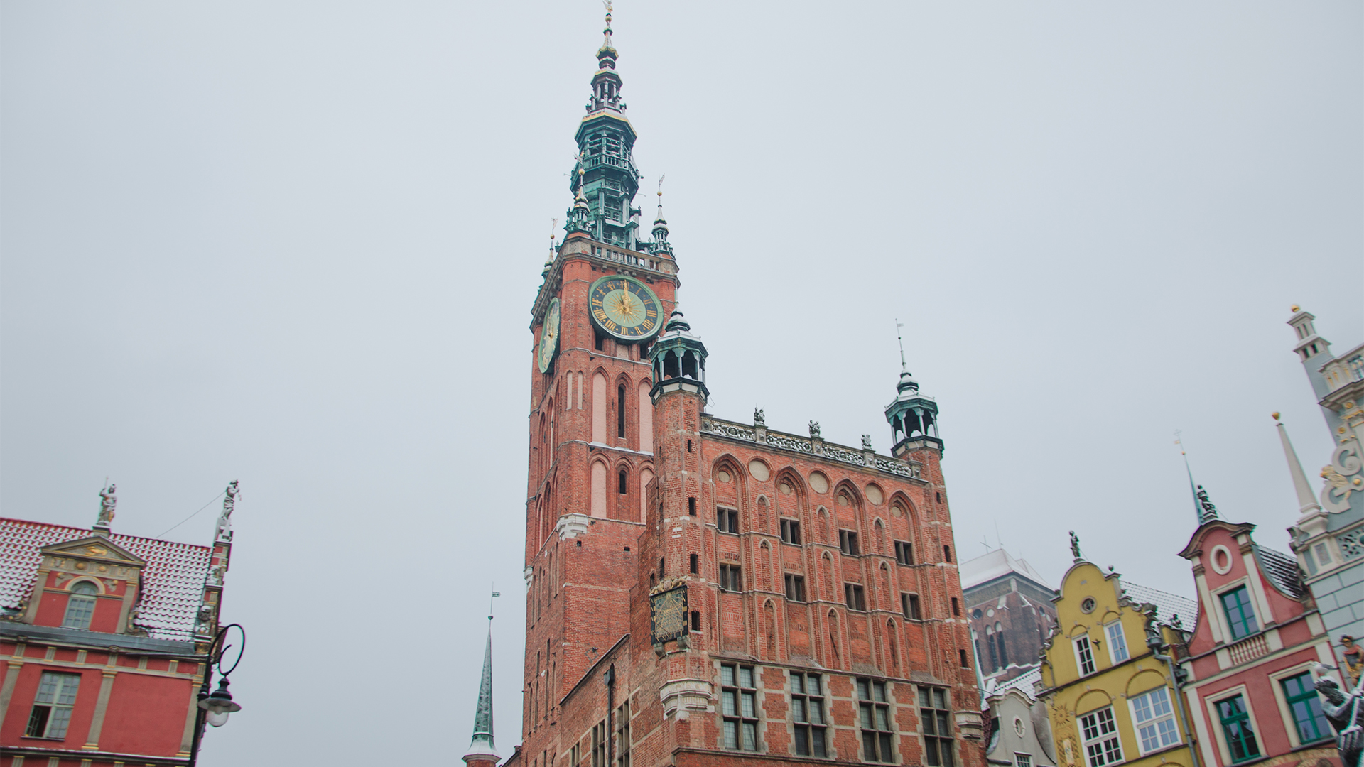 Długi-Targ-Gdansk-Poland-in-winter