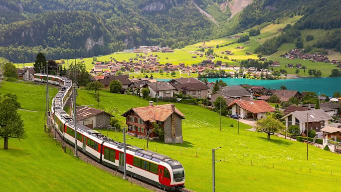 experience-panoramic-express-through-dramatic-alpine-landscapes-included-experience