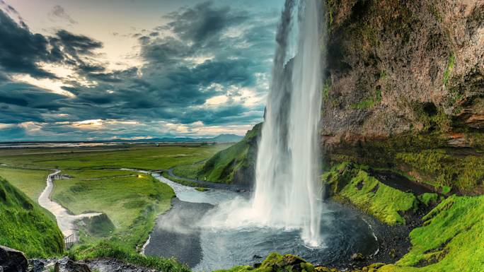 visit-the-iconic-seljalandsfoss-waterfall-included-experience