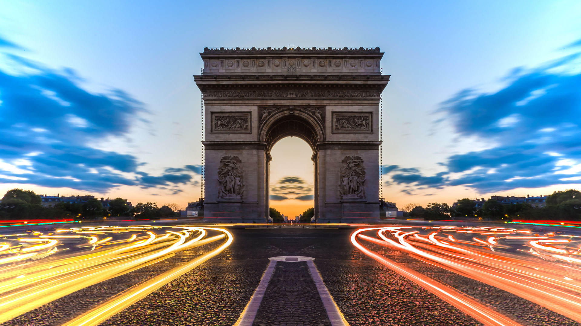 arc-de-triomphe-paris-night-driving-tour-travel-europe-guided-tours-from-london
