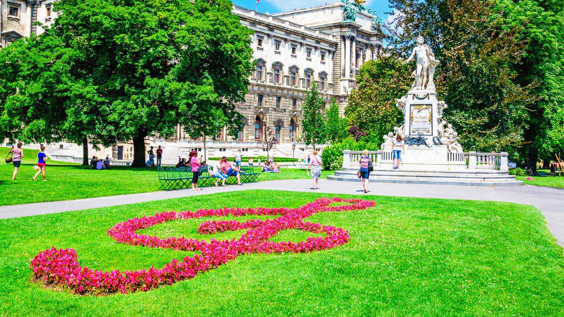 mozart-statue-vienna-munich-eastern-highlights-day-8