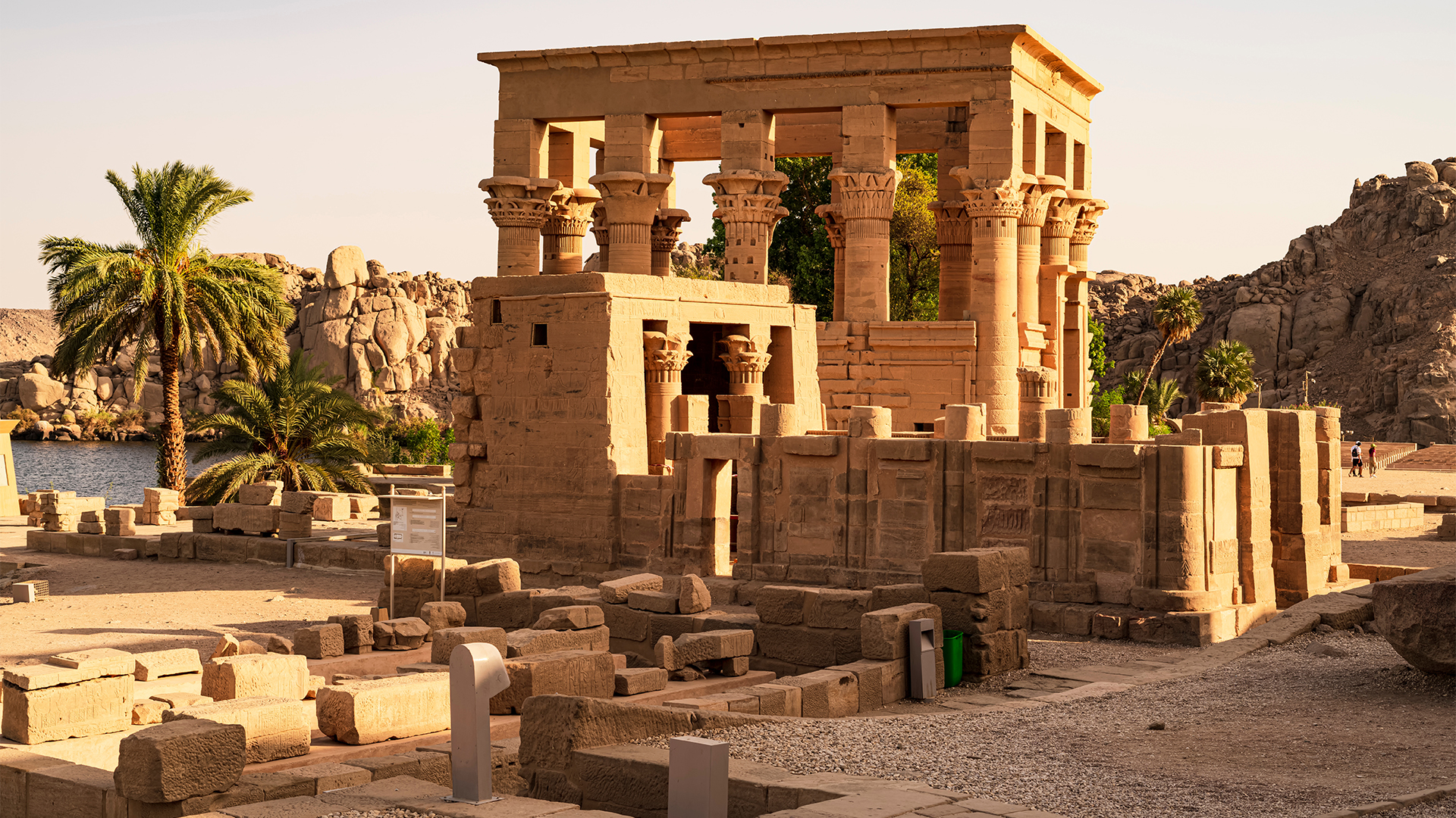 philae-temple-monument-aswan-egypt-swiper-hero-gallery
