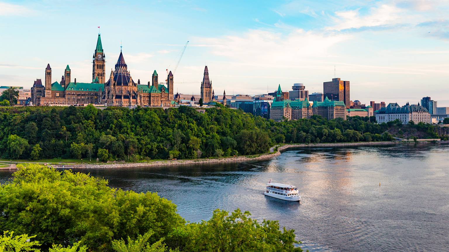 Ottawa-capital-of-canada-swiper-hero-gallery