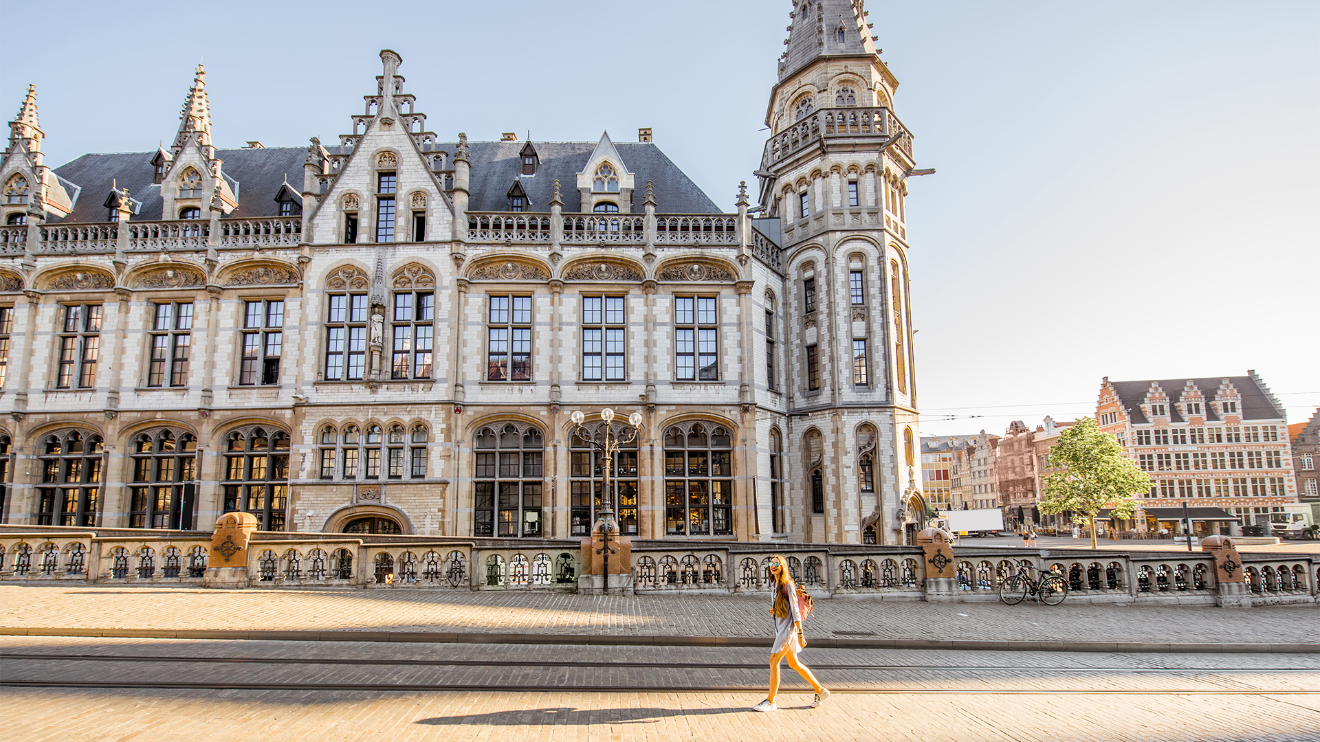 Ghent-Belgium-street-swiper-hero-gallery