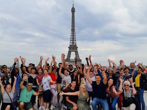 travel-chasers-guided-group-tours-classic-paris-france